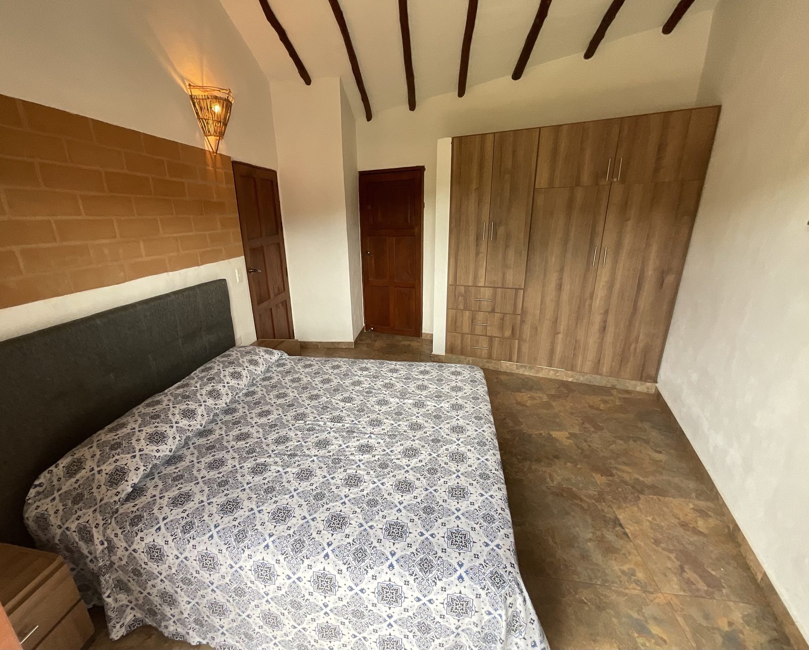 Casa Ágora - Habitación con cama king